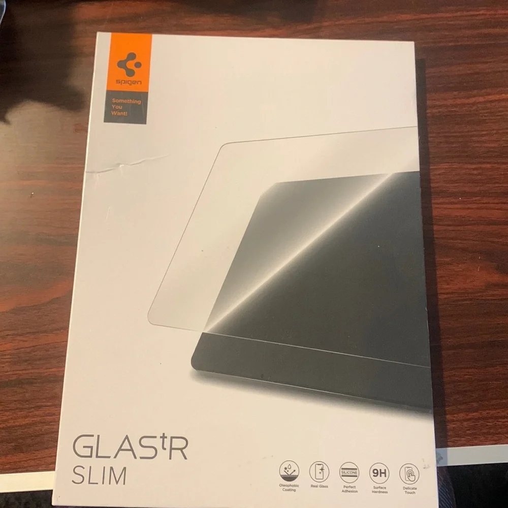 NWT Spigen GLAStR Slim 9H screen protector for Galaxy A7 Lite WI-FI and A7 Lite